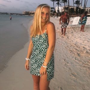 Meet your Posher, Caitlyn